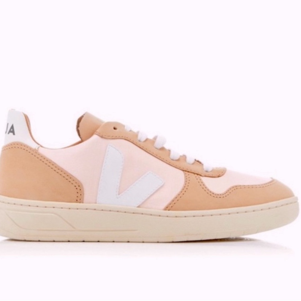 NEW VEJA V-10 Bastille Leather Sneaker EUR 37, Made in Brazil